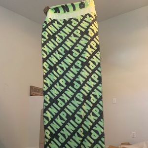 VS Pink Neon green scarf